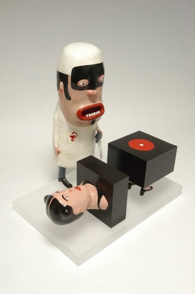 122Surgeon_2005_Painted Aluminum cast _hight 28cm