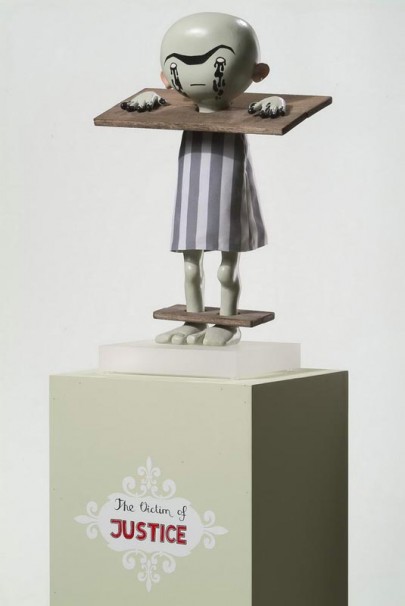 124The victim of JUSTICE _2004_Mixed media_hight 48cm