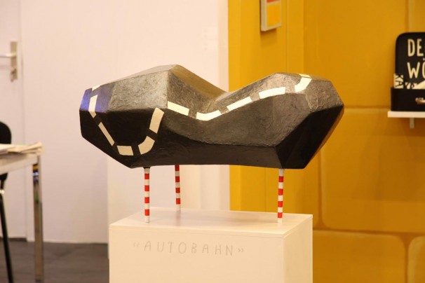207Autobahn_2009_Mixed Media_50x33x40 cm