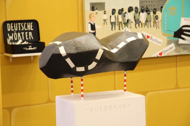 208Autobahn_2009_Mixed Media_50x33x40 cm
