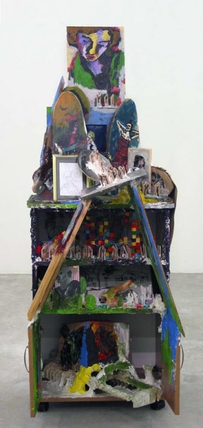 102Untitled_2009_mixed media_162x70x80 cm