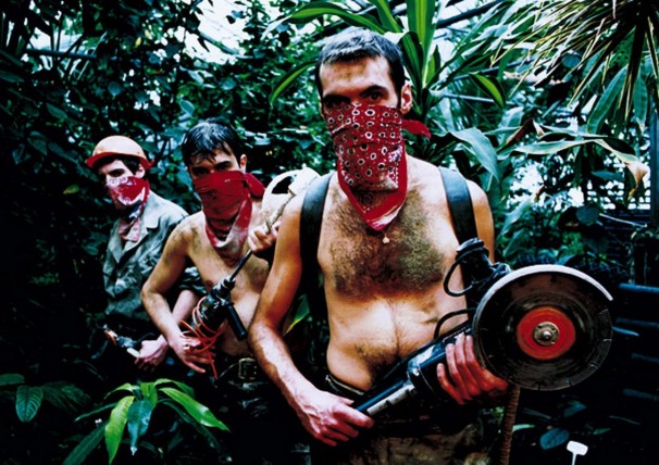 115Workers_2002_color print_70x100 cm