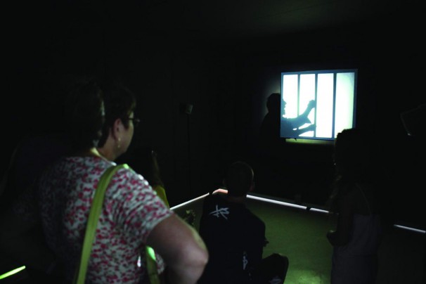 204A Nous la Liberté (Freedom for Us)_2011_video and sound projection on a cube_400x300x250 cm, 5 projectors
