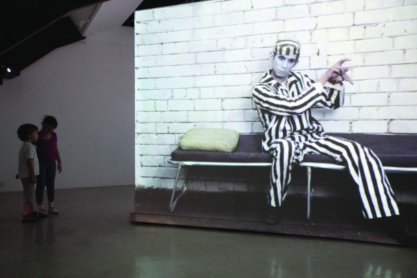 211A Nous la Liberté (Freedom for Us)_2011_video and sound projection on a cube_400x300x250 cm, 5 projectors
