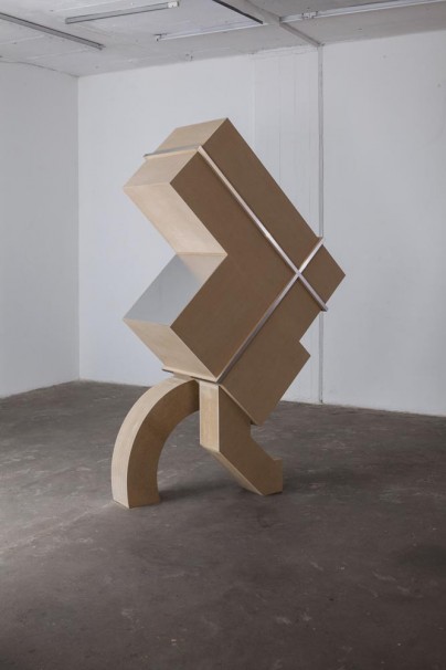 103The Carrier (Safe & Sound Evolutions Series)_2015_M.D.F, aluminium_220x130x58 cm