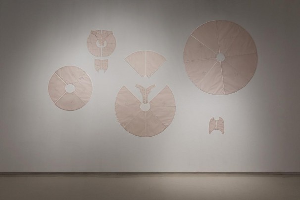 124Dress Twirl_2016_mixed media wall installation_182x63 cm
